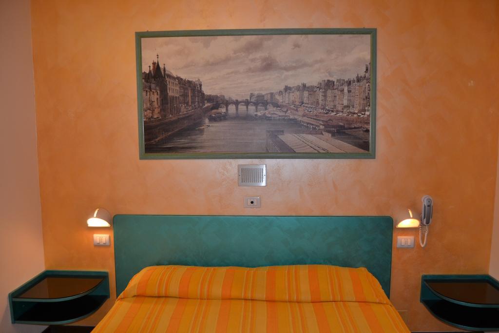 Hotel Marselli Rimini Exterior foto